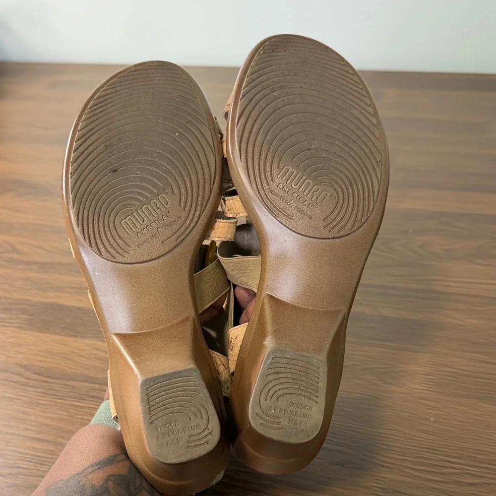 Munro American Cork Strappy Wedge Sandals Tan‎ Elastic 7M 78401